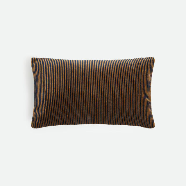 Housse de coussin Manoki en velours ciselé à rayures bicolores