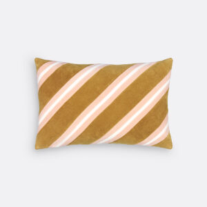 Housse de coussin Siena en velours ras avec bandes diagonales cousues