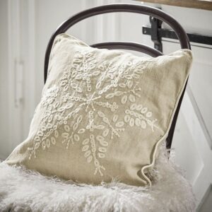 Housse de coussin Snowflake en lin avec grand flocon brodé sur l’avant