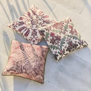 Lot de trois housses de coussins Camden LOBERON à imprimés floraux