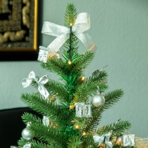 Sapin de Noël LED en pot avec décorations argentées pour l’intérieur