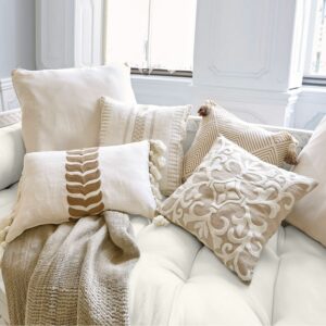 Lot de quatre housses de coussins LOBERON Olette en lin aux motifs variés