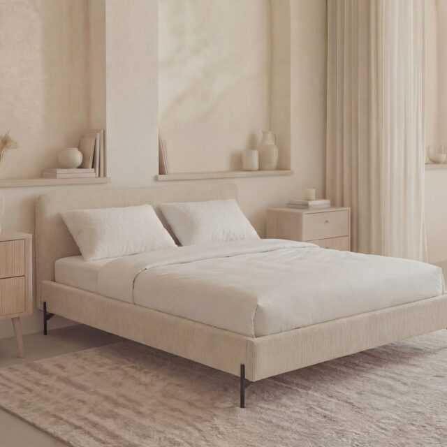 Lit Halia Casanova Paris beige avec tête de lit