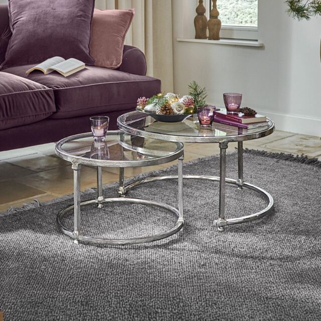 Deux tables basses Kabala LOBERON en verre avec piétement en aluminium