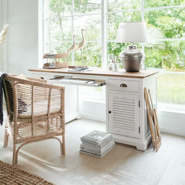 Bureau LOBERON Belleplain avec tiroirs, portes à lamelles et plateau contrasté