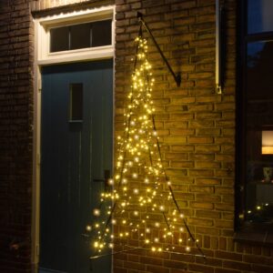 Sapin de Noël Fairybell à suspendre avec ses 240 LED et son mât