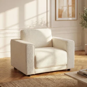 Fauteuil NETUSO blanc cassé en tissu texturé avec accoudoirs et pieds métalliques