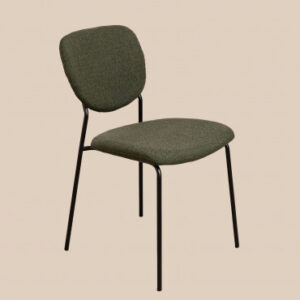 Chaise Taris Sklum tapissée en tissu vert militaire avec pieds en fer