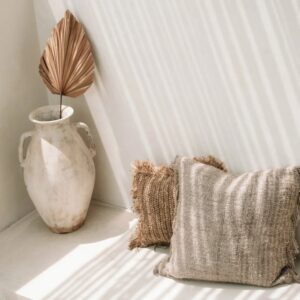 Housse de coussin Oh My Gee en coton beige, forme carrée